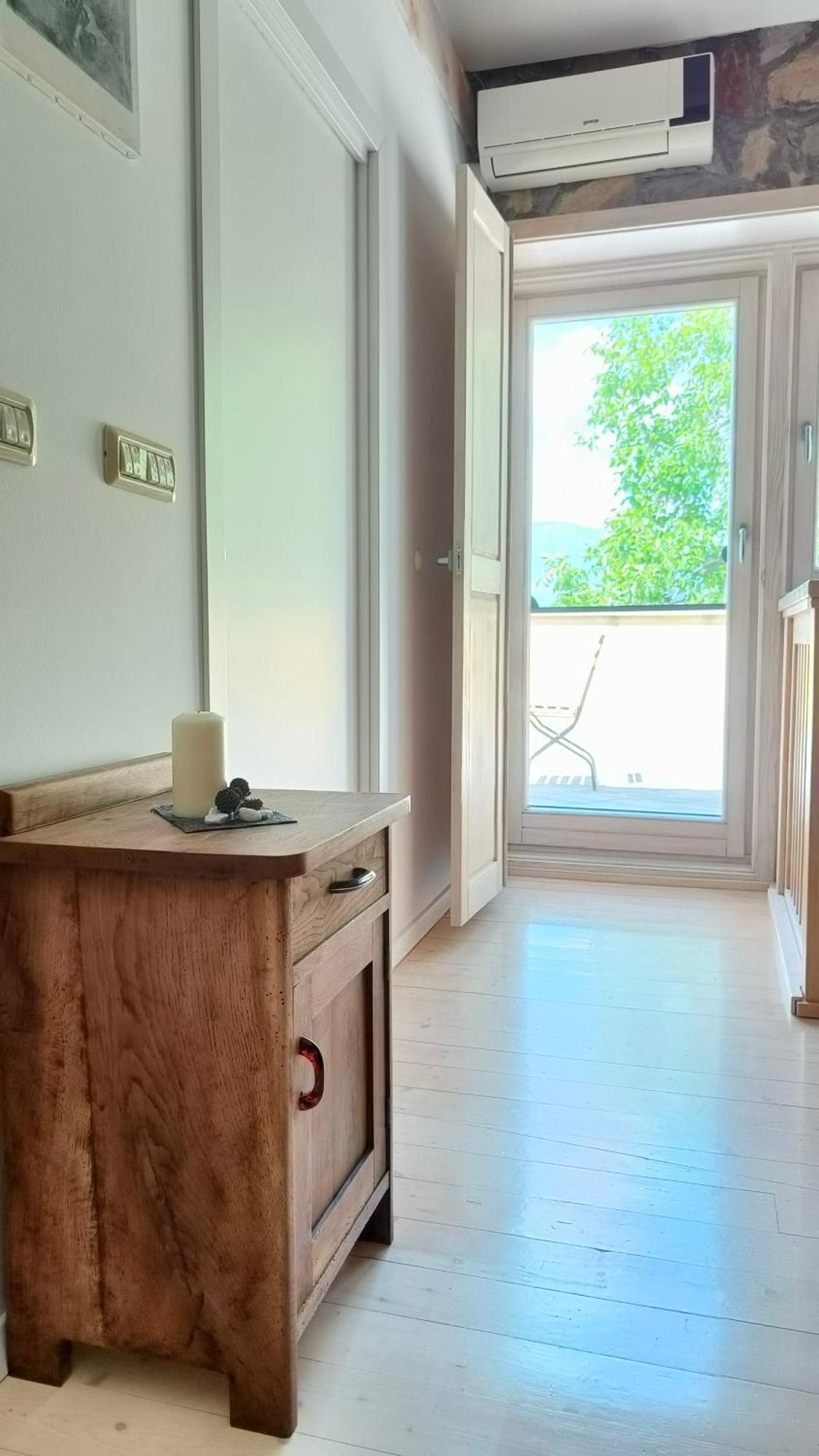 Small House In Vipava Valley 외부 사진